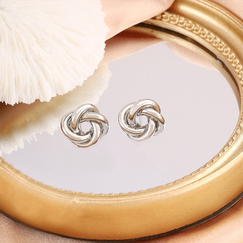Simple And Irregular Flower-shaped Metal Winding Stud Earrings